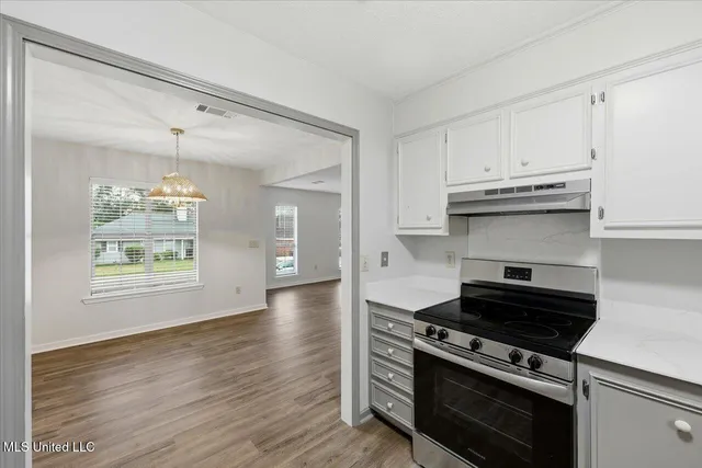 $199,000 | 513 McDonald Drive, Clinton, MS 39056