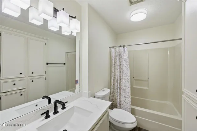 $199,000 | 513 McDonald Drive, Clinton, MS 39056