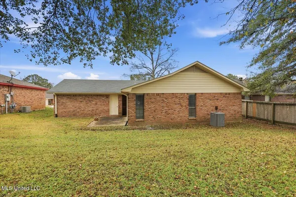 $199,000 | 513 McDonald Drive, Clinton, MS 39056