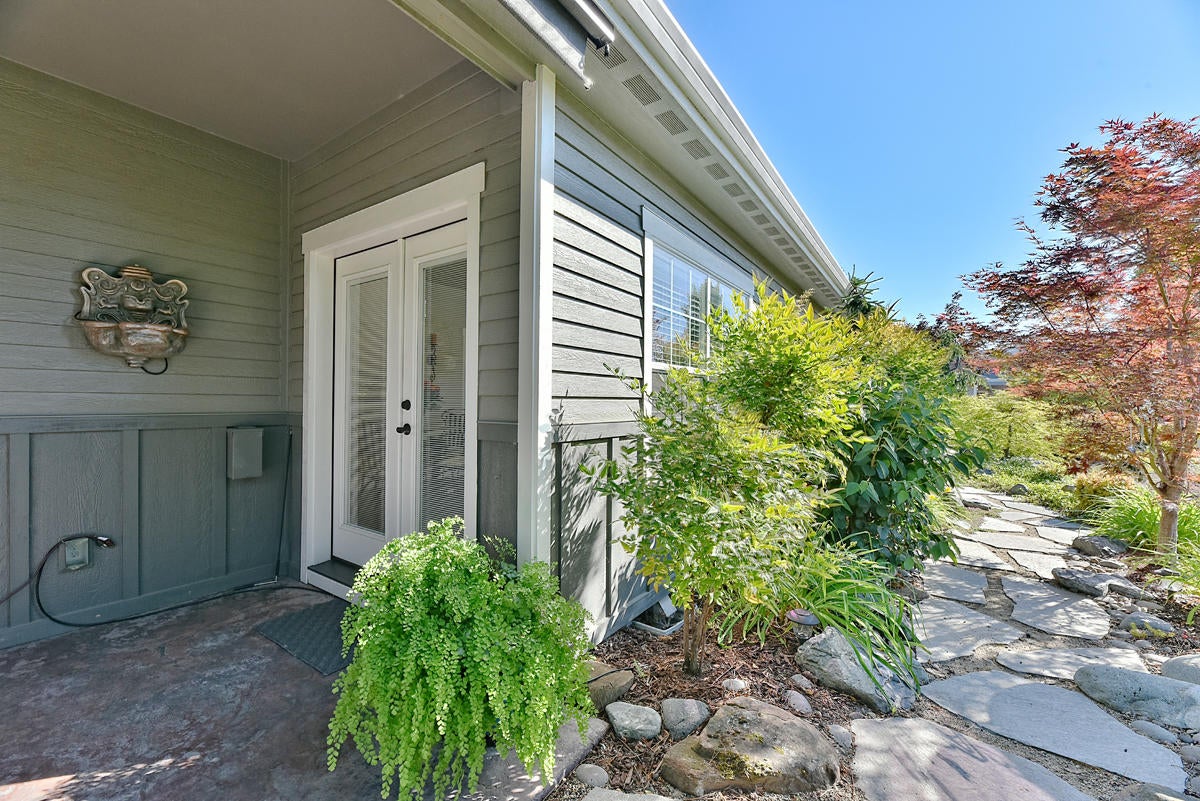 1136 Boulder Ridge Street Central Point, OR 97502 - Photo 30 of 35 DSC_9953