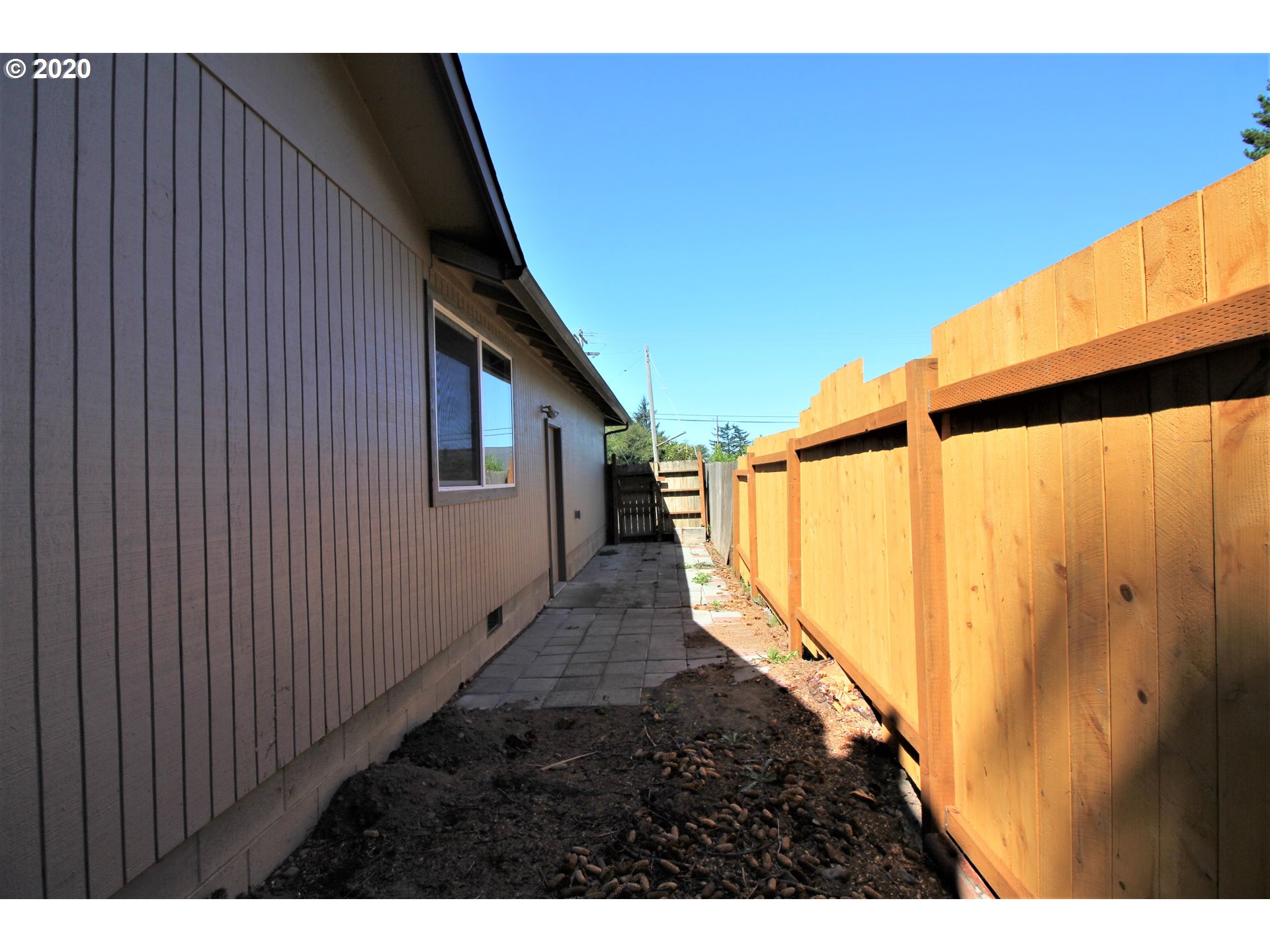 405 Radar Road Coos Bay, OR 97420 - Photo 15 of 15 Yard
