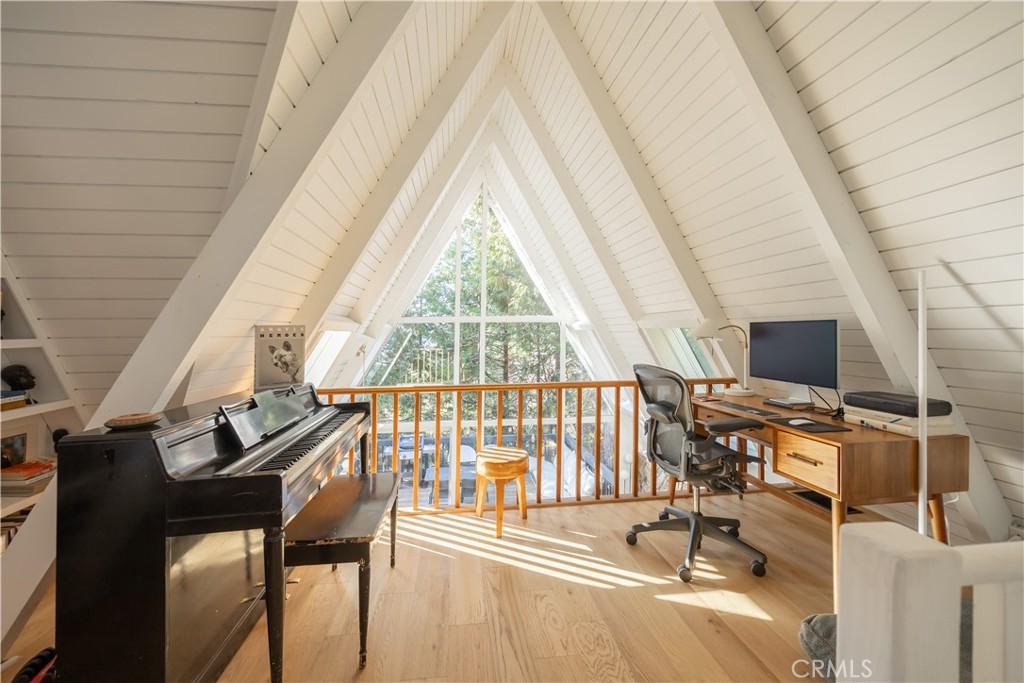 399 Rainier Road Lake Arrowhead, CA 92352 - Photo 24 of 48