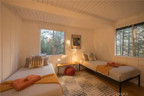 $875,000 | 399 Rainier Road, Lake Arrowhead, CA 92352