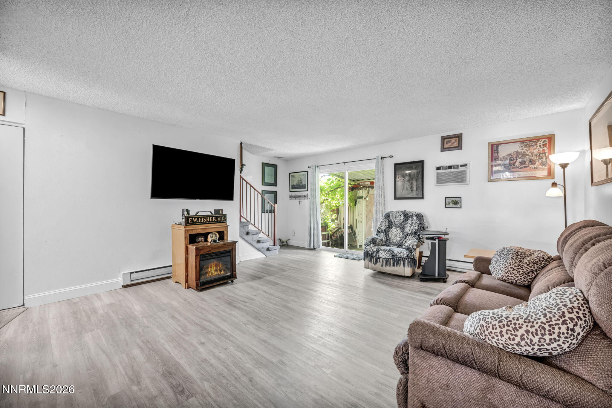 446 Smithridge Drive Reno, NV 89502 - Photo 16 of 35 17-web-or-mls-446-smithridge-dr