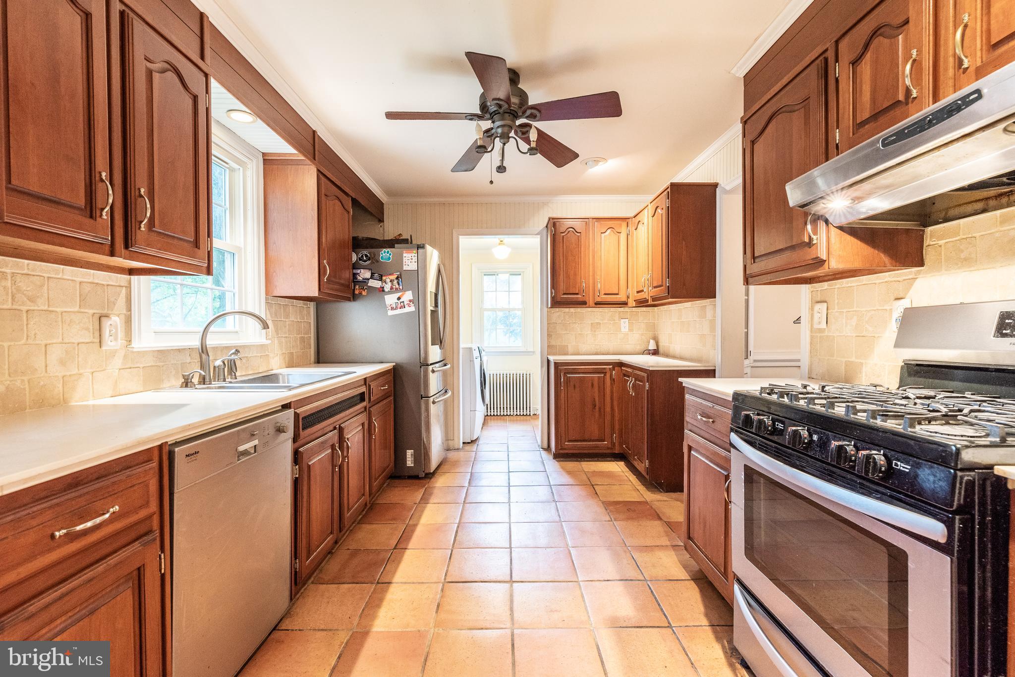 940 Sharpless Road Hockessin, DE 19707 - Photo 7 of 21 Kitchen with Updated Stainless Steel Appliances
