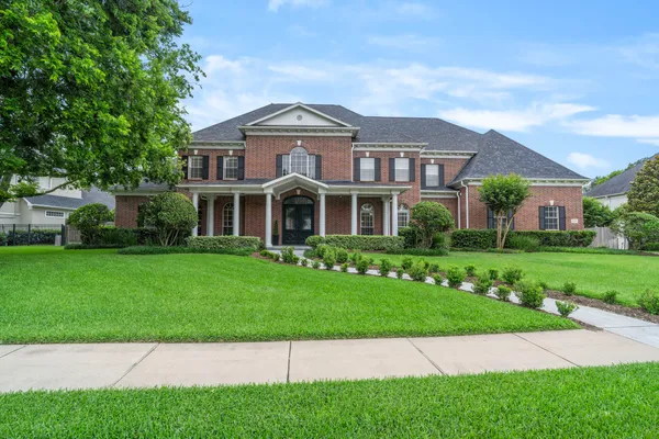 $1,777,000 | 8214 Forest Gate Drive, Sugar Land, TX 77479