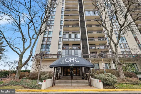 $399,000 | 5300 Holmes Run Parkway, Unit 615, Alexandria, VA 22304