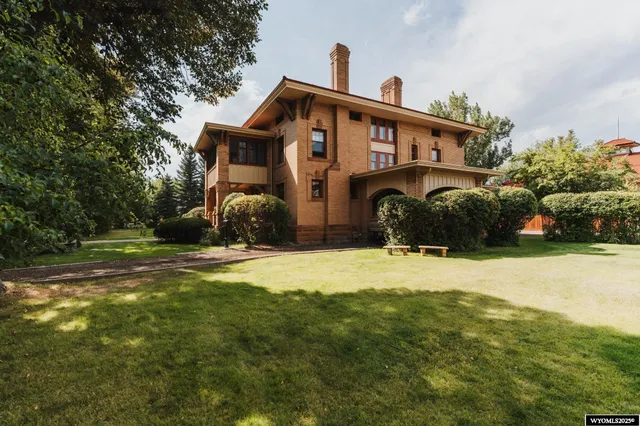 $1,950,000 | 610 South Jefferson Street, Sheridan, WY 82801