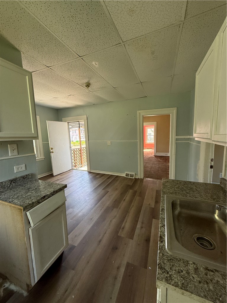 26 Galusha Street Rochester, NY 14605 - Photo 4 of 11