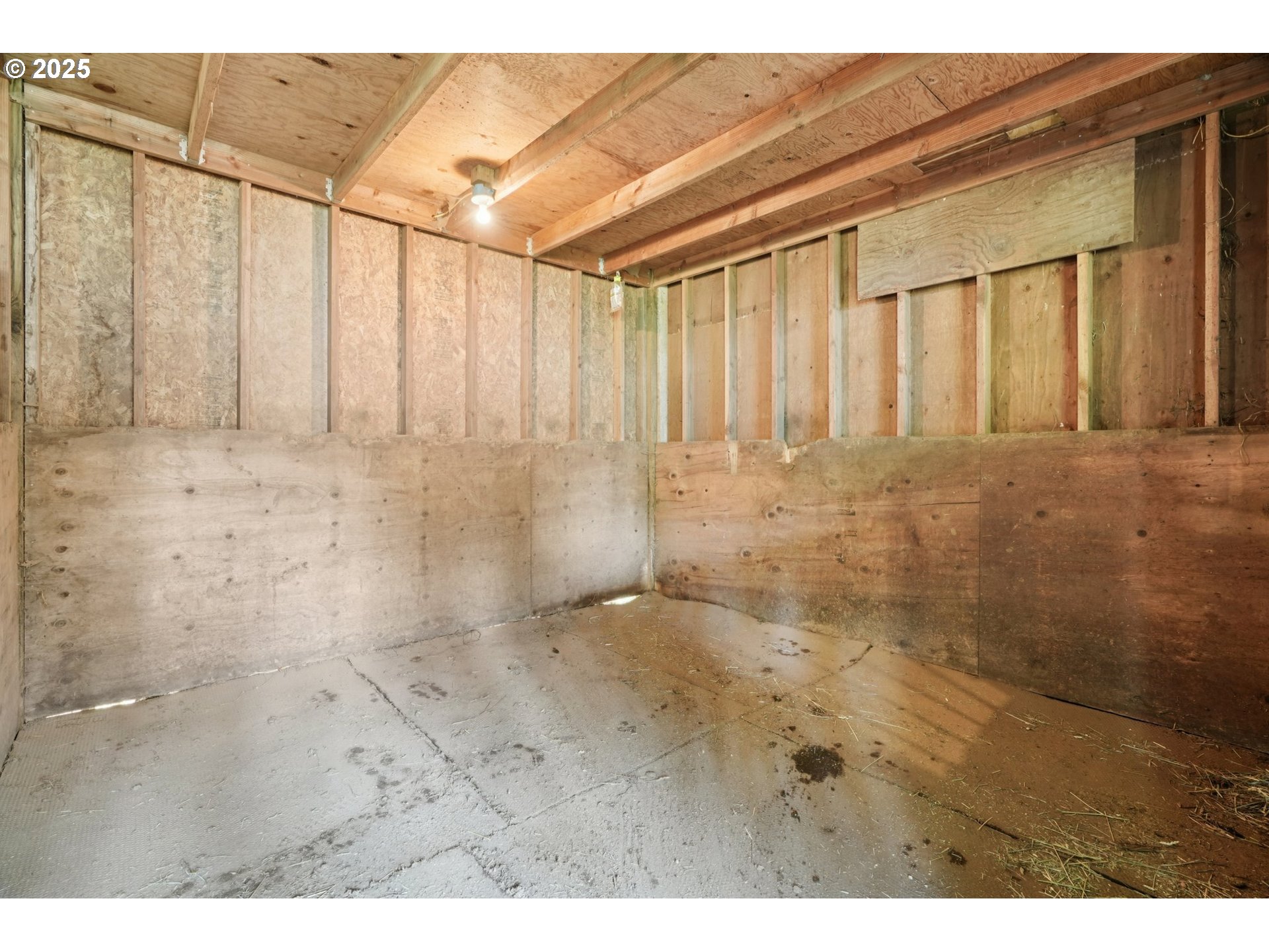 32808 Northeast 236th Street Yacolt, WA 98675 - Photo 32 of 44 Barn