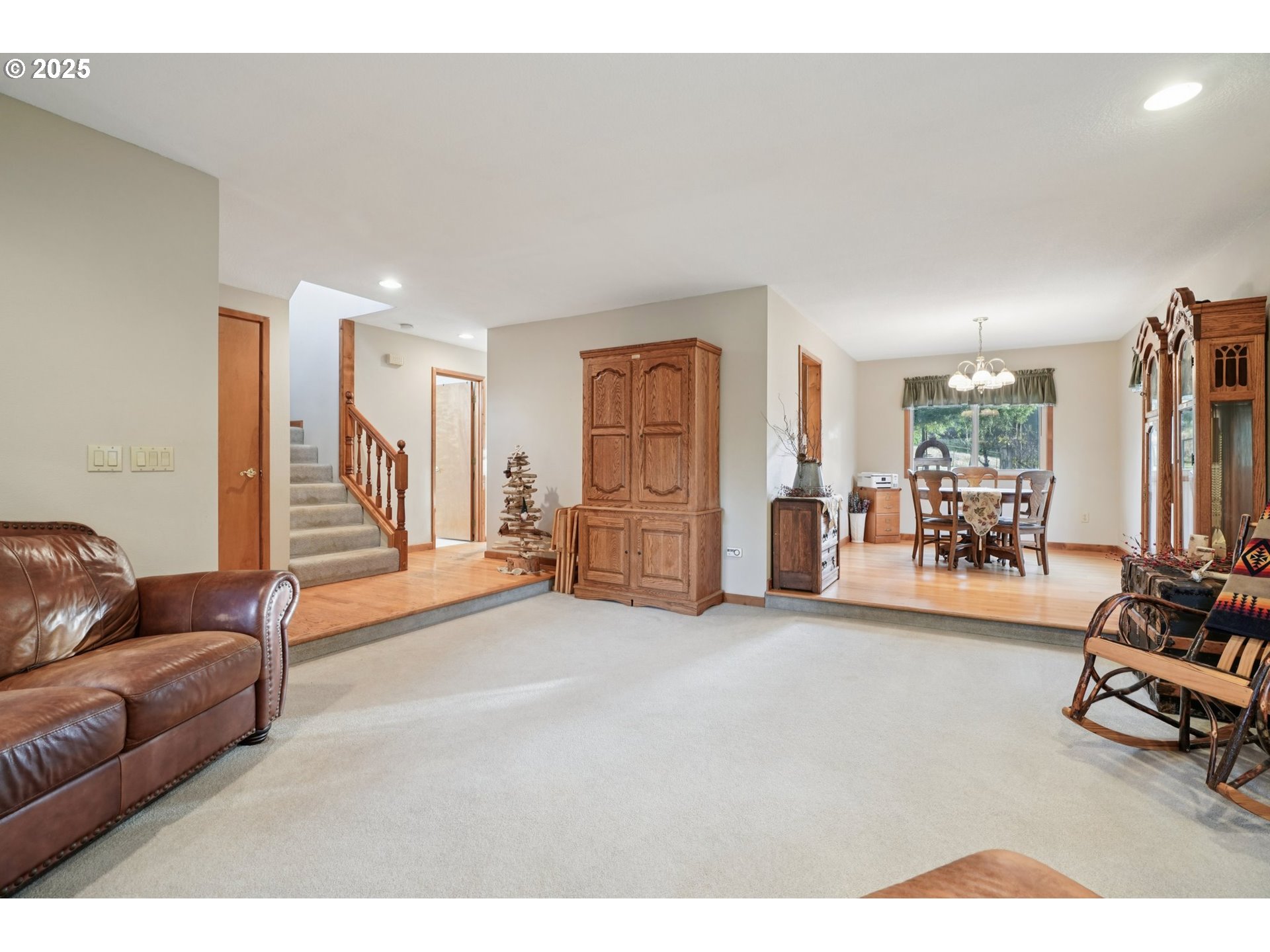 32808 Northeast 236th Street Yacolt, WA 98675 - Photo 5 of 44 Living Room