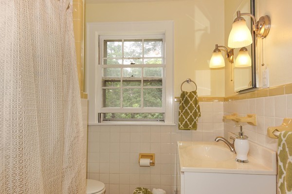 28 Knowles Road, Unit 28 Watertown, MA 02472 - Photo 10 of 18 Gallery Image 10