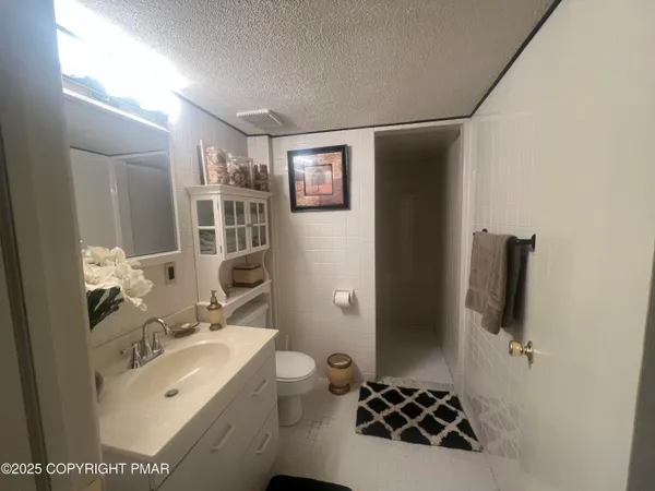 $519,000 | 1156 Boulder Road, Blakeslee, PA 18610