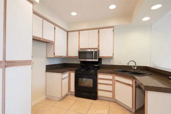 $819,999 | 28372 Boulder Drive, Lake Forest, CA 92679