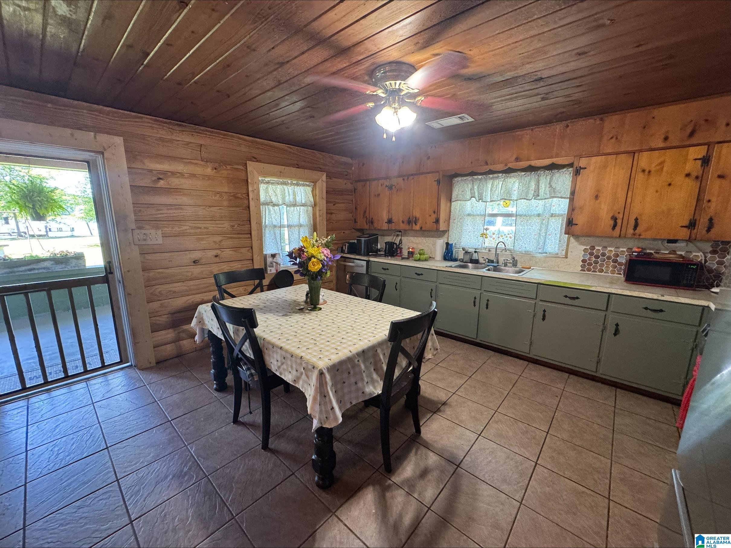 9871 Simpson Avenue Quinton, AL 35130 - Photo 4 of 16