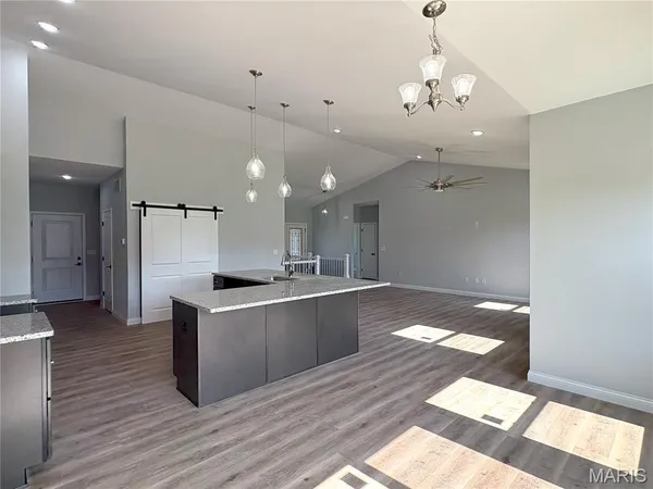 $449,900 | 359 Sleeping Indian Drive, Freeburg, IL 62243