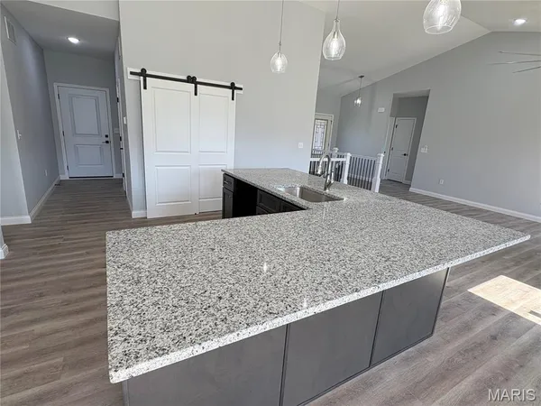 $449,900 | 359 Sleeping Indian Drive, Freeburg, IL 62243