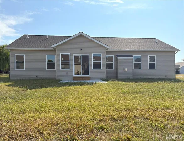 $449,900 | 359 Sleeping Indian Drive, Freeburg, IL 62243