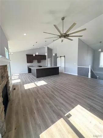 $449,900 | 359 Sleeping Indian Drive, Freeburg, IL 62243