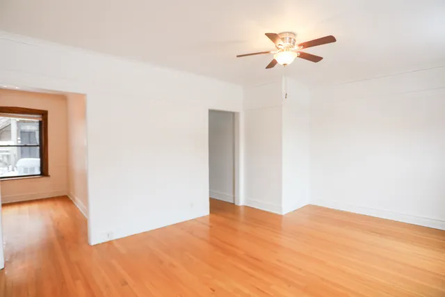 $1,500 | 4958 North Damen Avenue, Unit 2S, Chicago, IL 60625