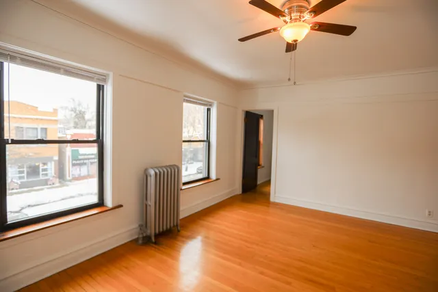 $1,500 | 4958 North Damen Avenue, Unit 2S, Chicago, IL 60625