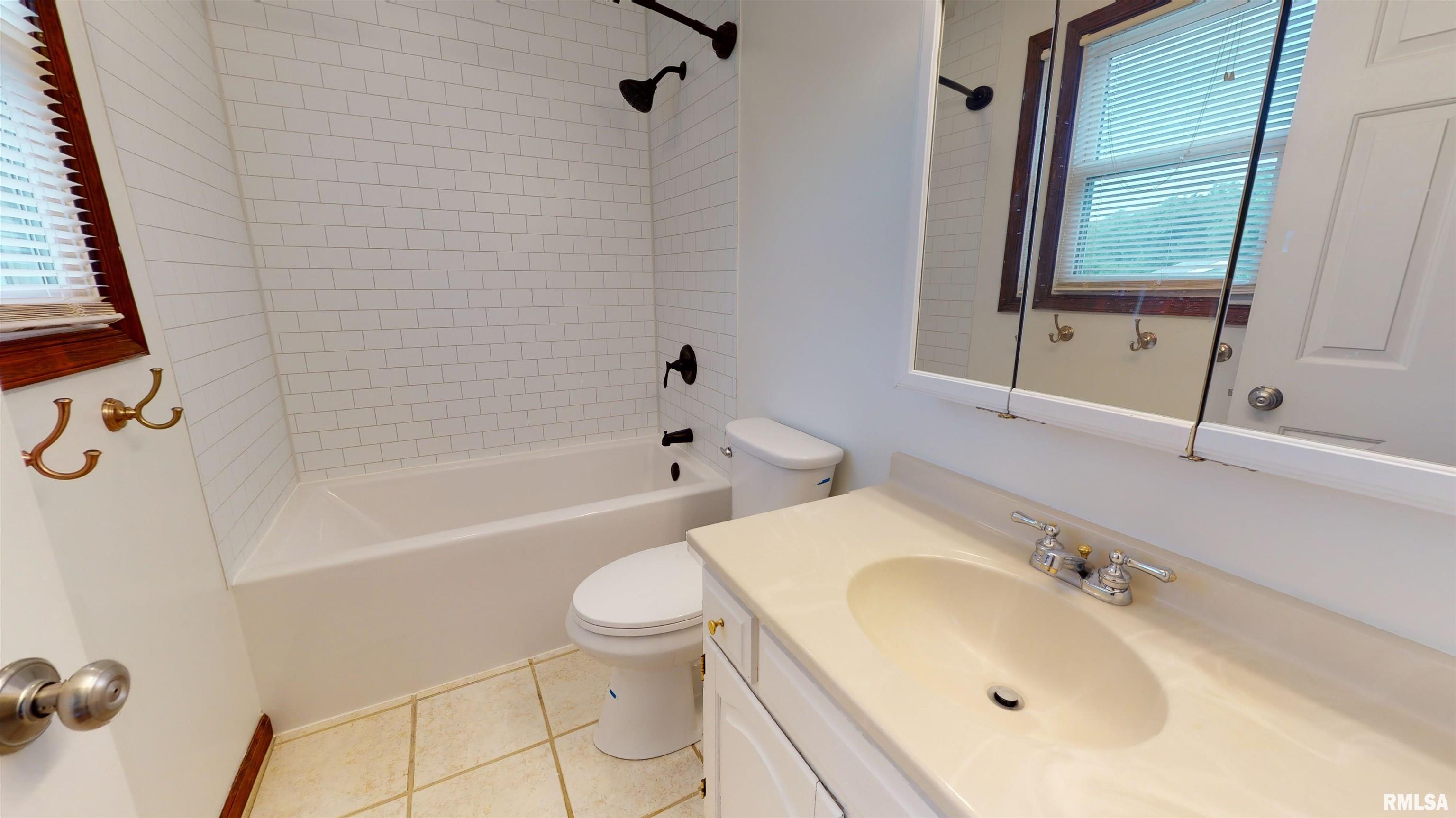 12201 North Deford Road Dunlap, IL 61525 - Photo 37 of 47 Gallery Image 37