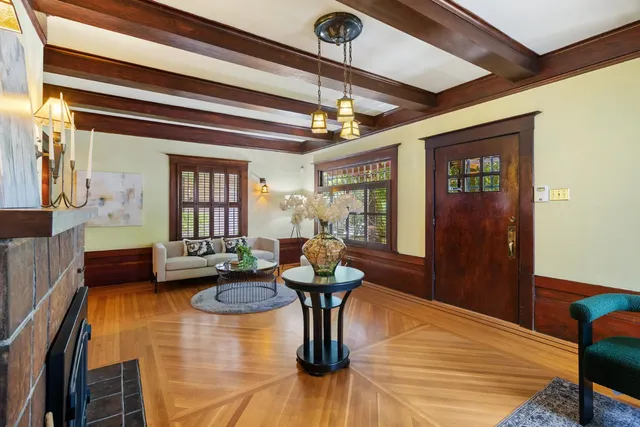 $875,000 | 1705 H Street, Sacramento, CA 95811