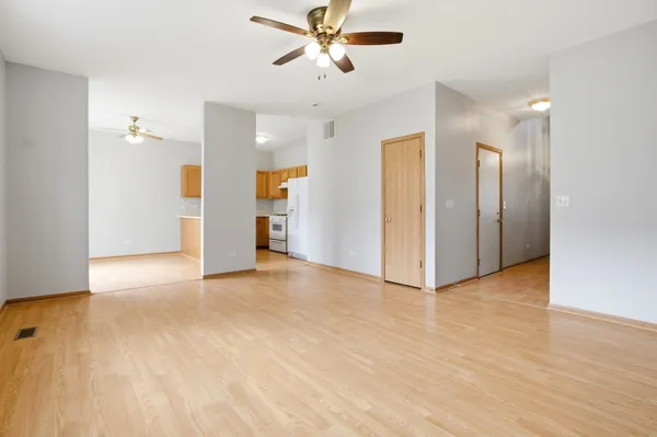 $2,750 | 3864 Pathfinder Lane, Joliet, IL 60544