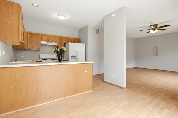 $2,750 | 3864 Pathfinder Lane, Joliet, IL 60544