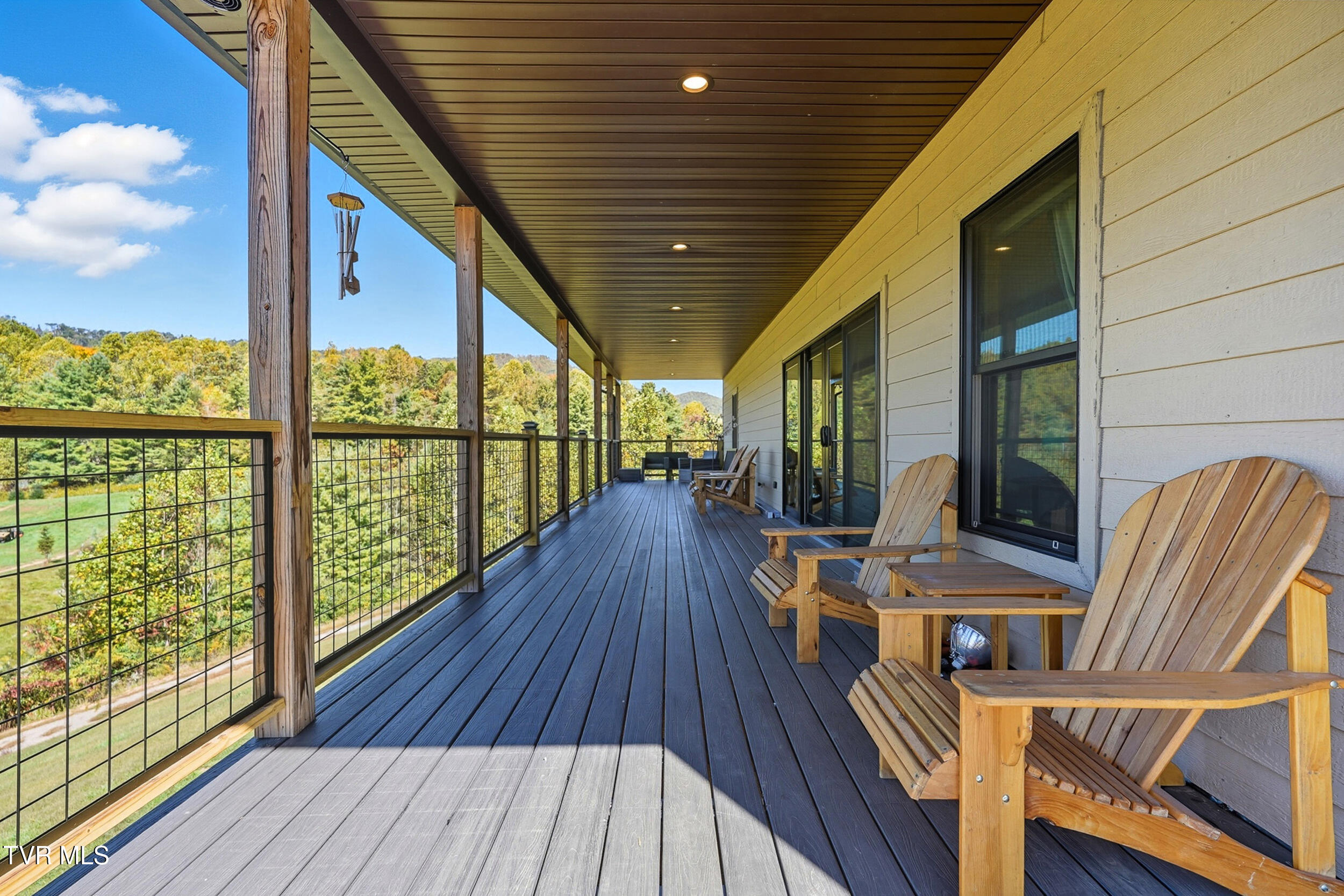 1099 Deer Run Road Mountain City, TN 37683 - Photo 14 of 51 7_dsc06870