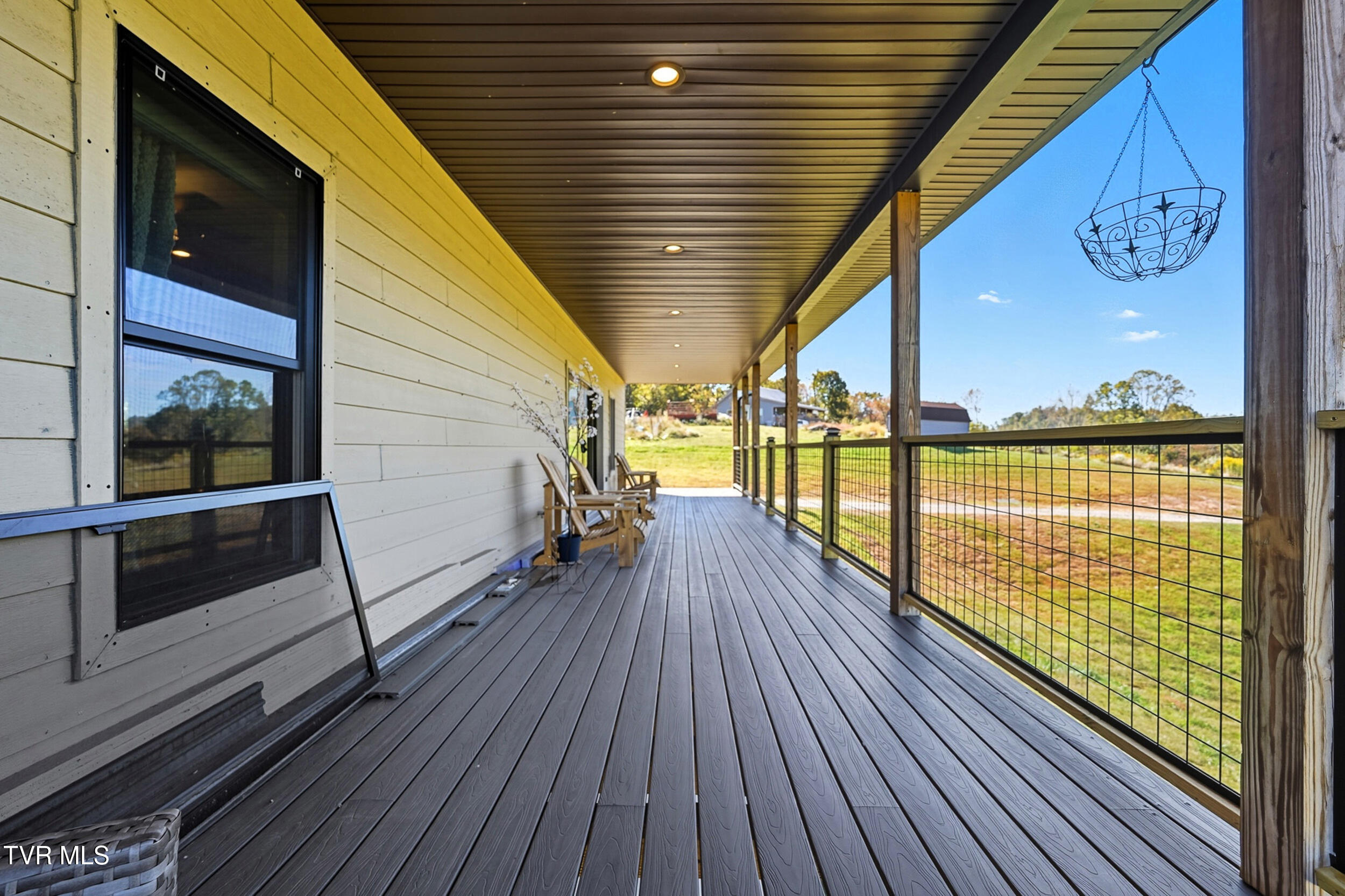 1099 Deer Run Road Mountain City, TN 37683 - Photo 15 of 51 8_dsc06873