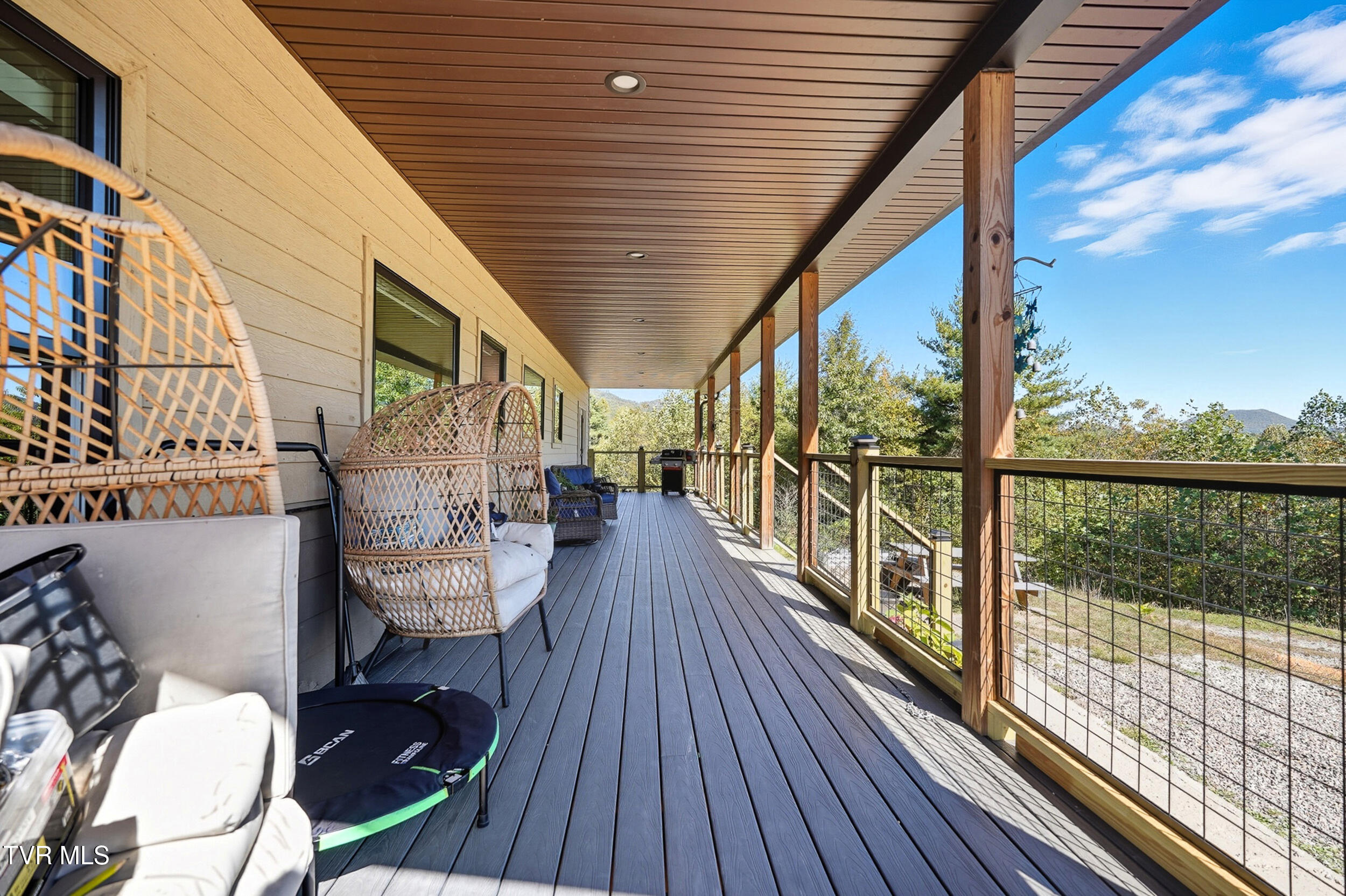 1099 Deer Run Road Mountain City, TN 37683 - Photo 16 of 51 40_dsc06978