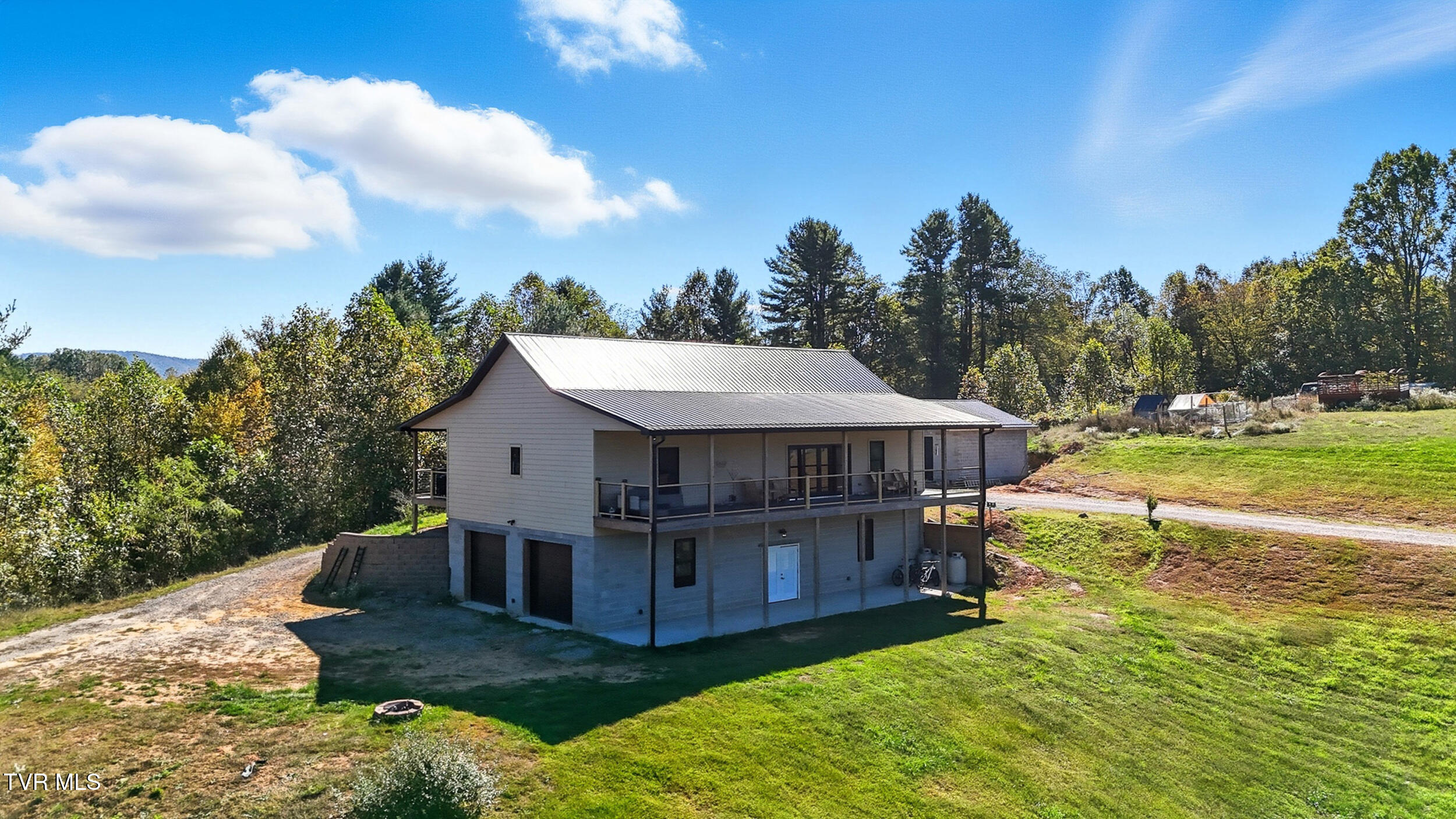 1099 Deer Run Road Mountain City, TN 37683 - Photo 21 of 51 6_dji_20251006115348_0750_d