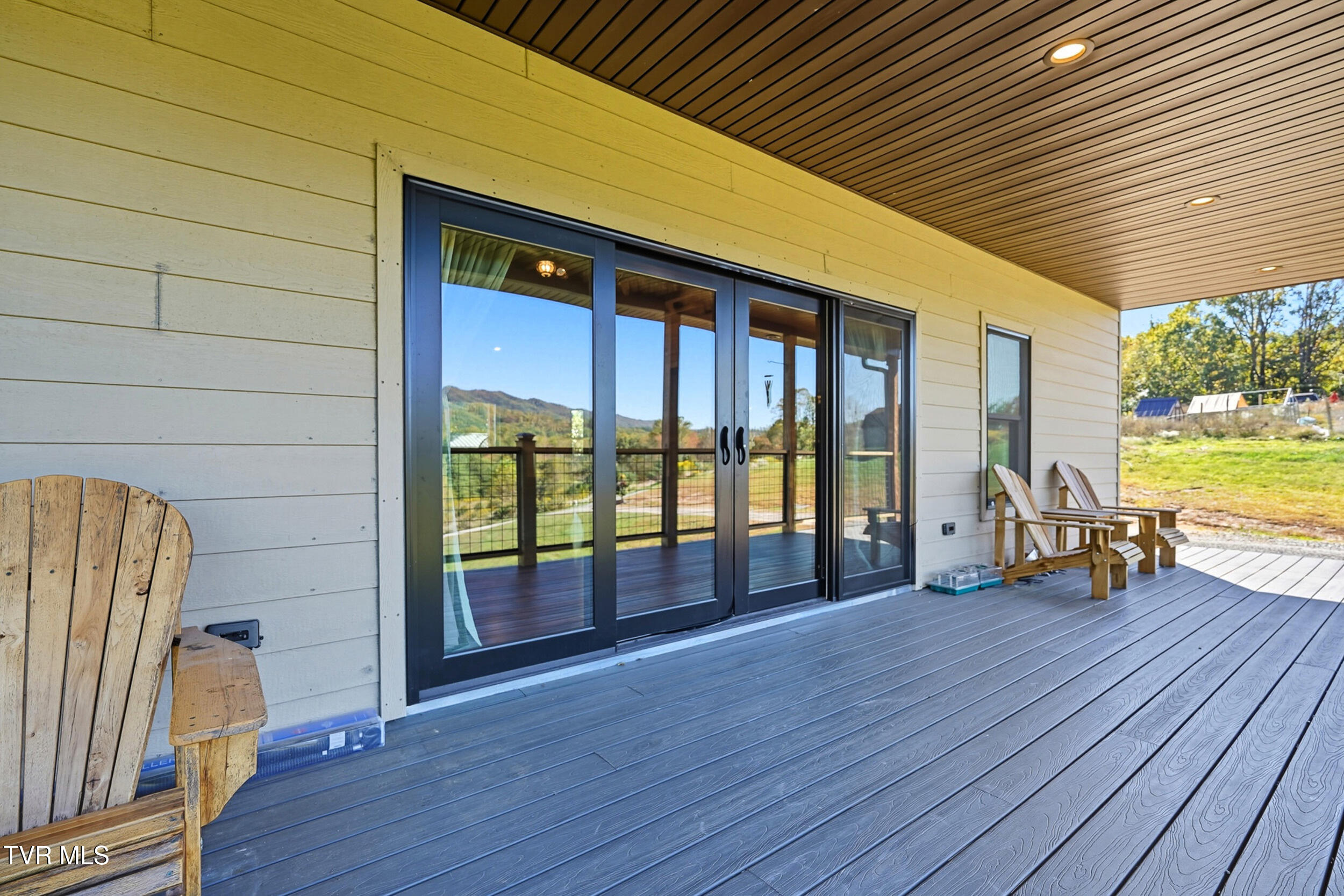 1099 Deer Run Road Mountain City, TN 37683 - Photo 22 of 51 9_dsc06876