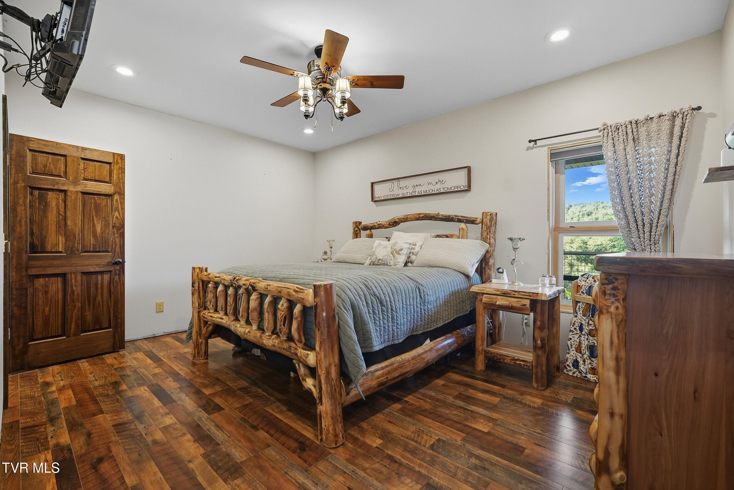 1099 Deer Run Road Mountain City, TN 37683 - Photo 25 of 51 24_dsc06927