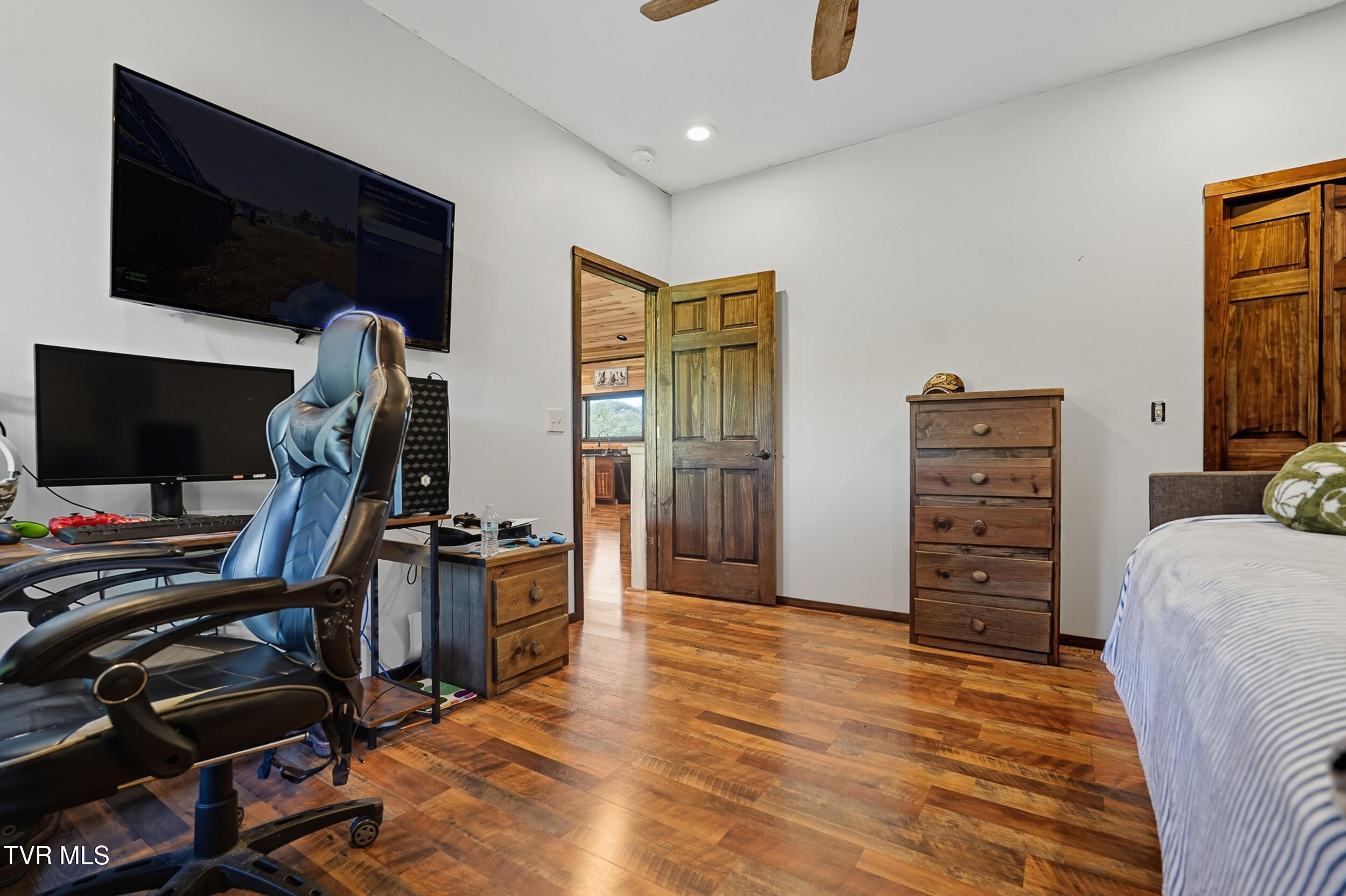 1099 Deer Run Road Mountain City, TN 37683 - Photo 31 of 51 29_dsc06942