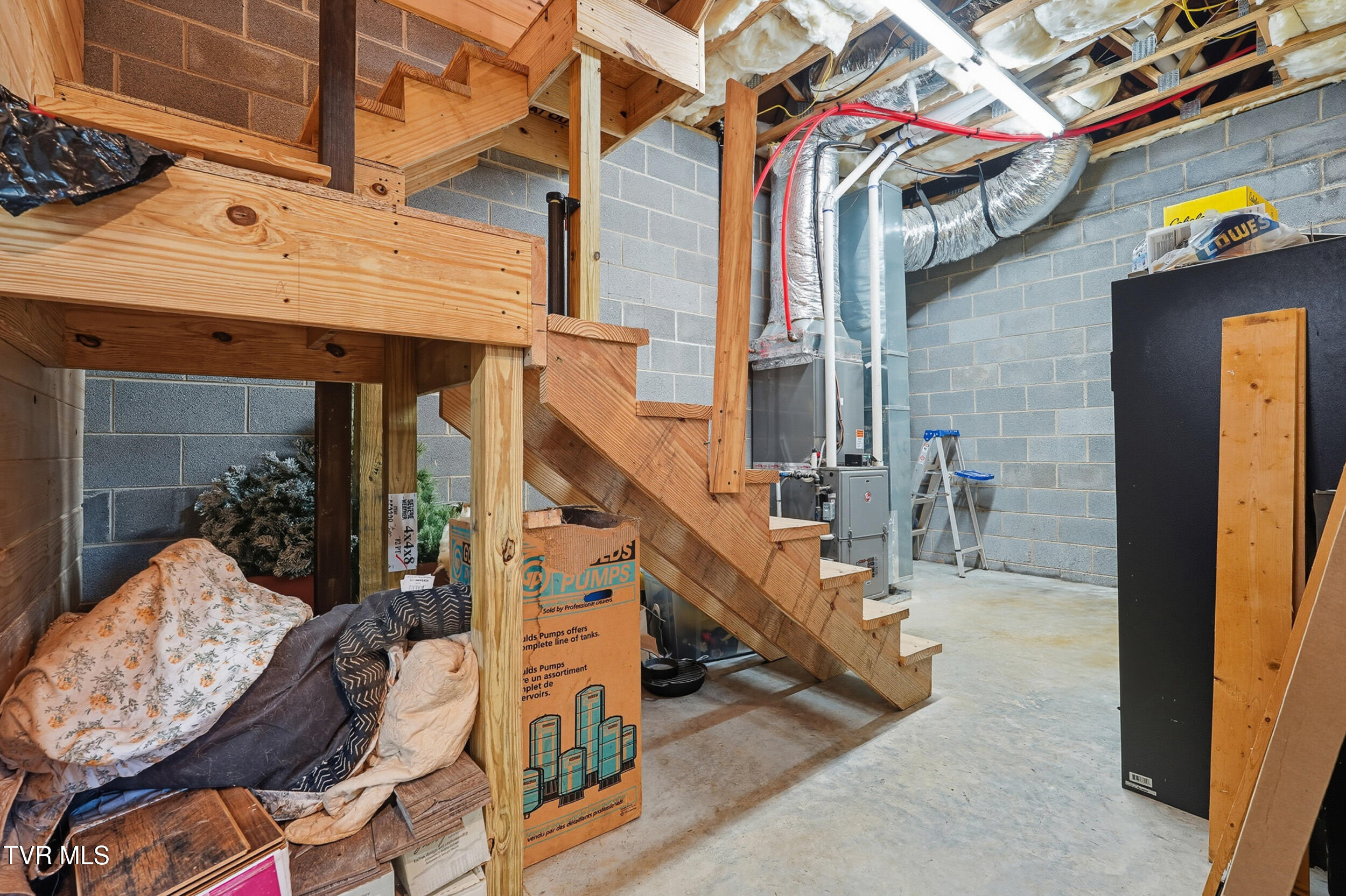 1099 Deer Run Road Mountain City, TN 37683 - Photo 35 of 51 33_dsc06954