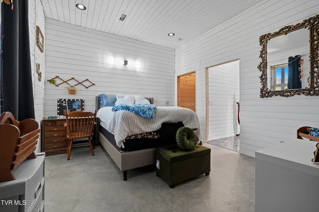 $470,000 | 1099 Deer Run Road, Mountain City, TN 37683