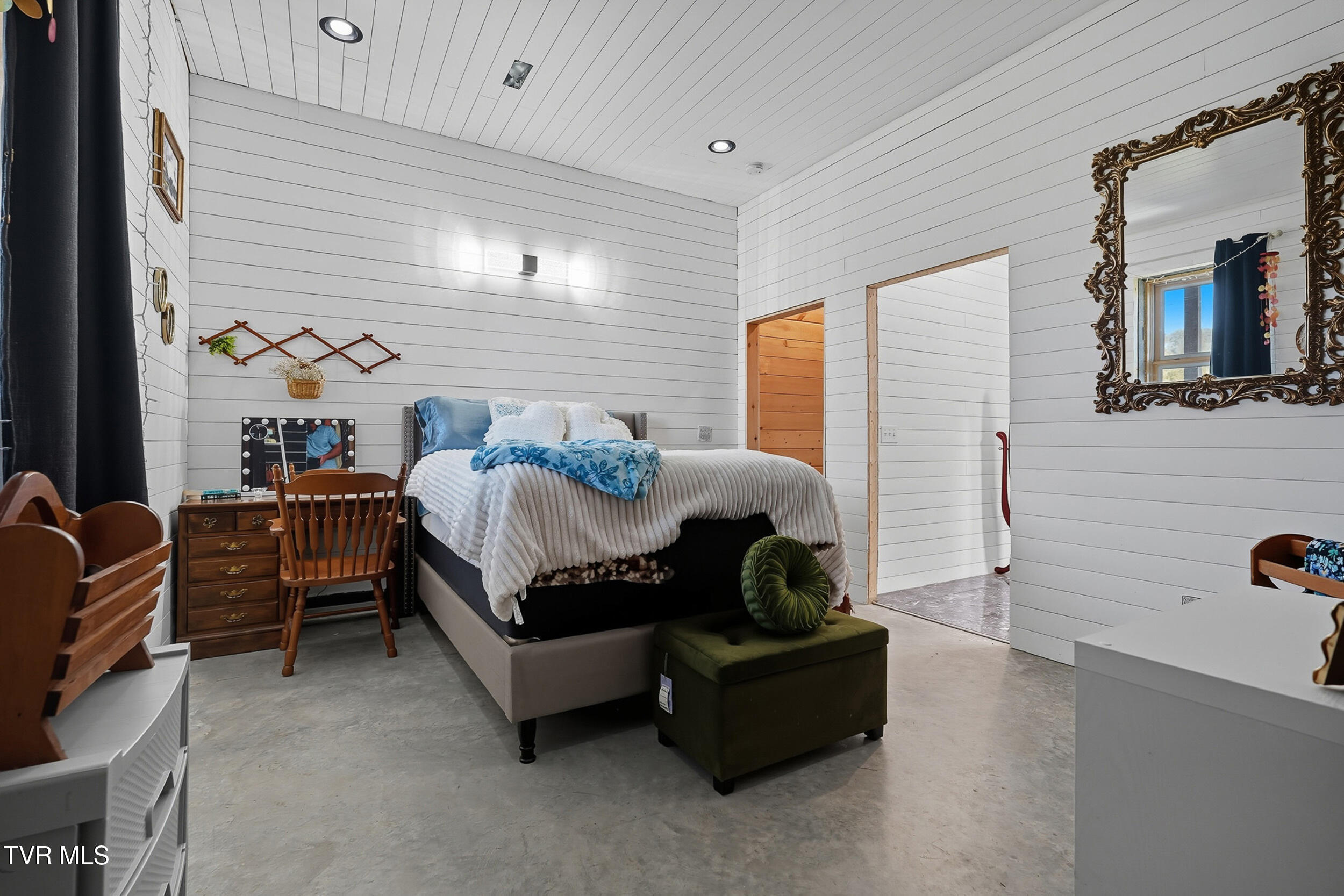 1099 Deer Run Road Mountain City, TN 37683 - Photo 38 of 51 36_dsc06966