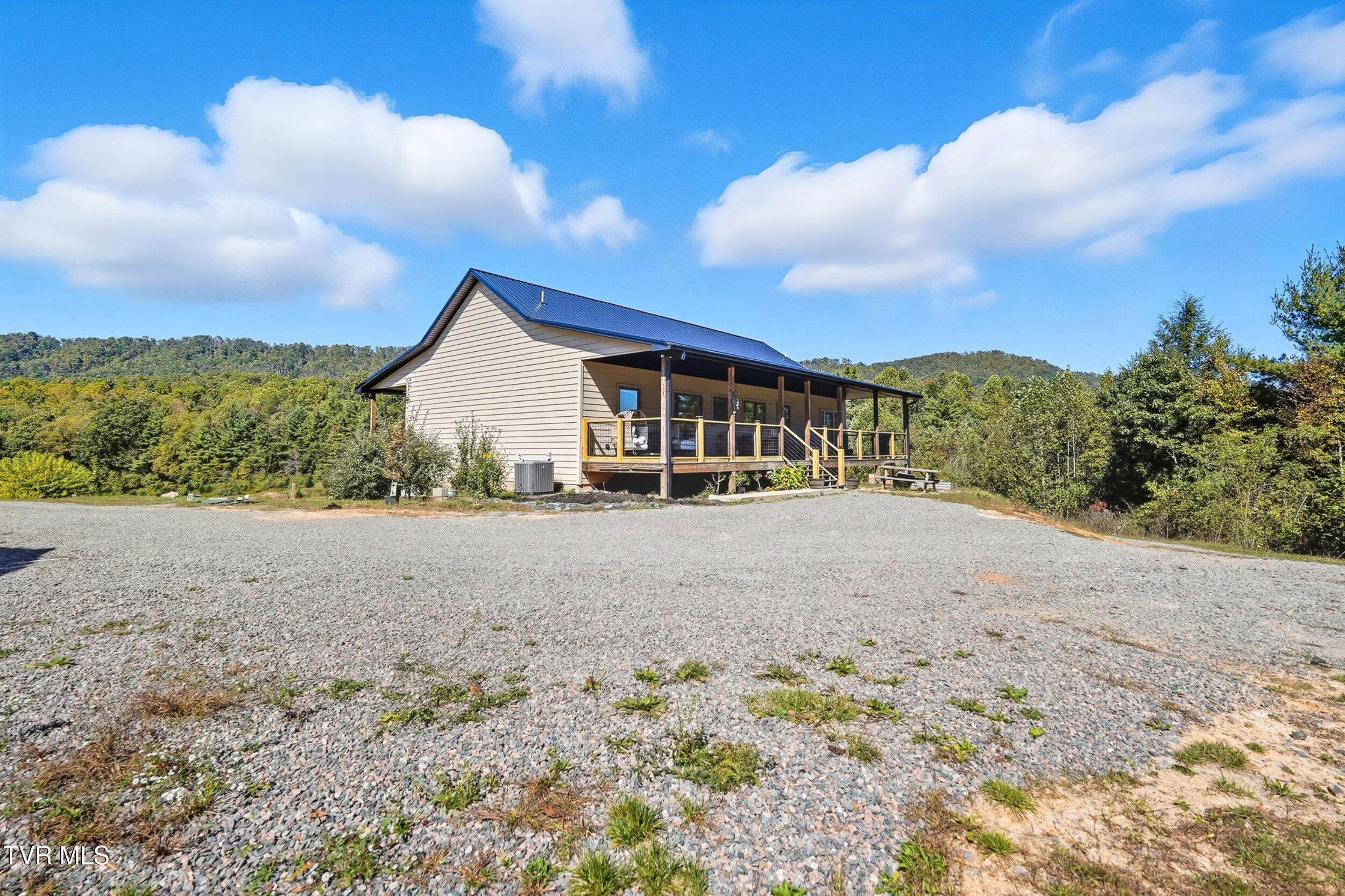 1099 Deer Run Road Mountain City, TN 37683 - Photo 42 of 51 41_dsc06981