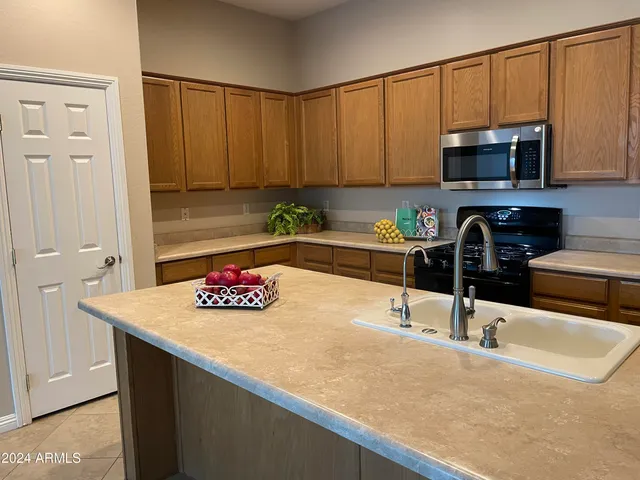 $2,795 | 1967 East Glacier Place, Chandler, AZ 85249