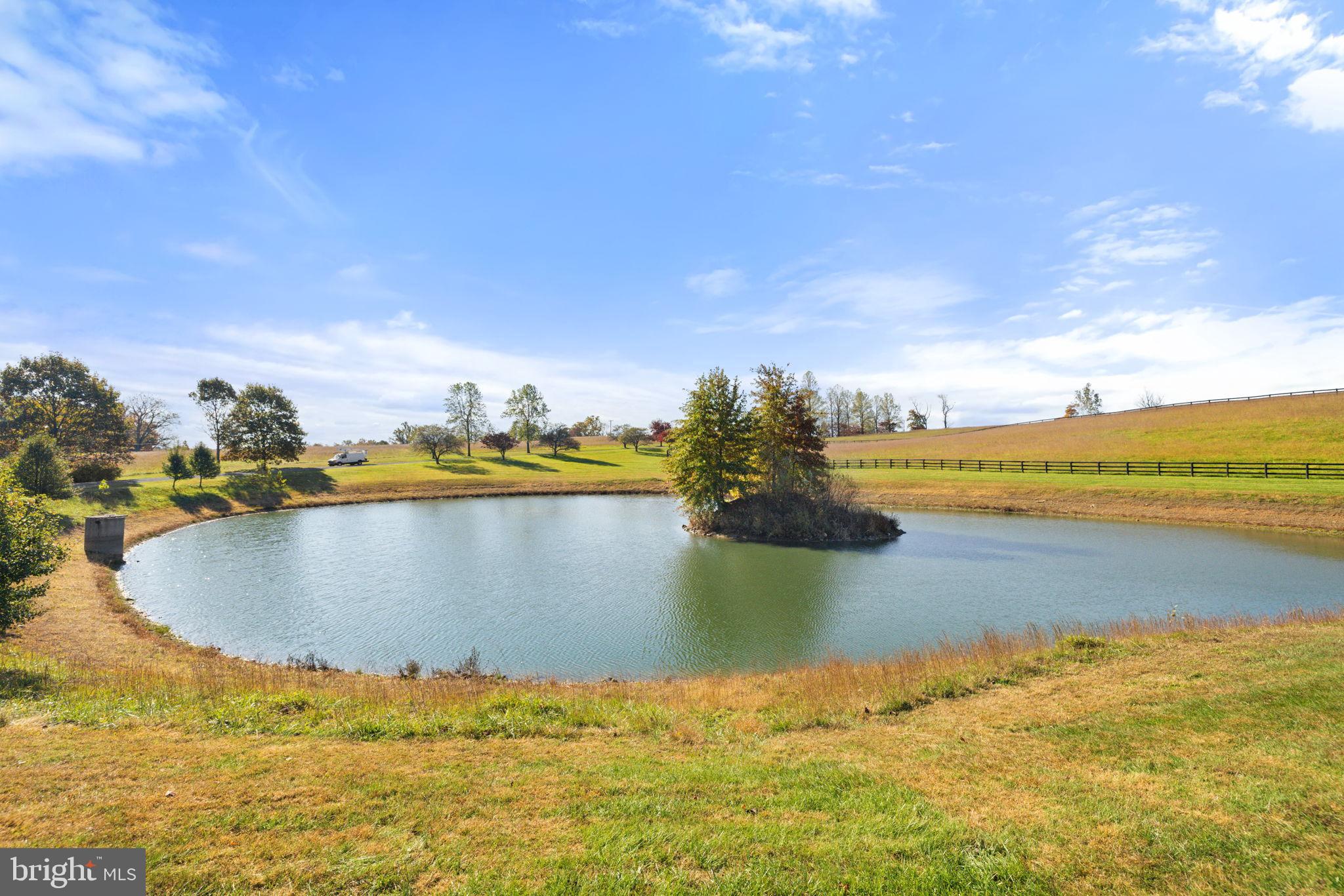 33018 Sunken Lane Upperville, VA 20184 - Photo 30 of 31 a view of an ocean