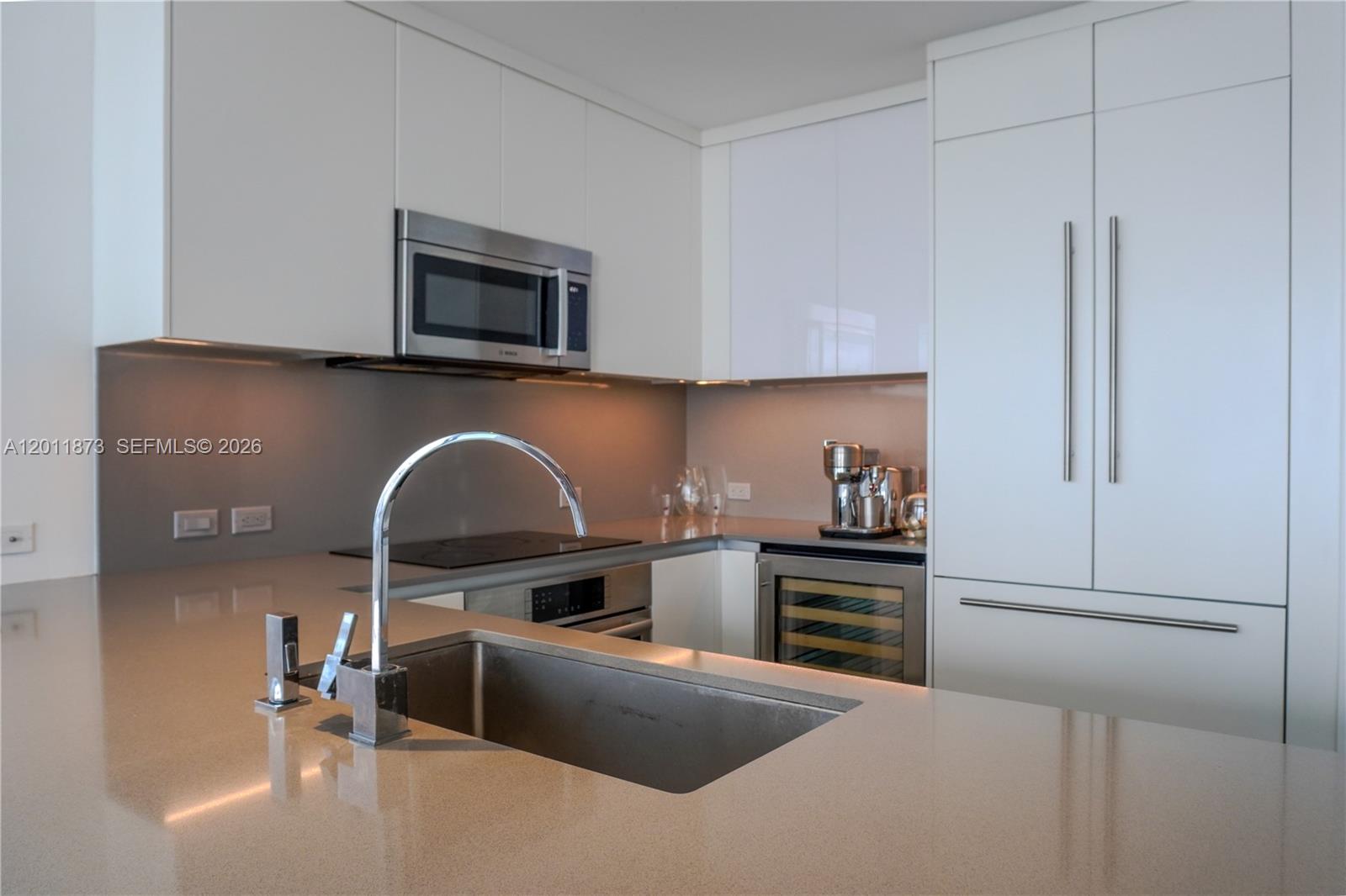 88 Southwest 7th Street, Unit 2112 Miami, FL 33130 - Photo 12 of 33