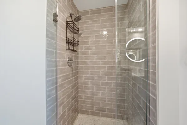 $280,000 | 141 North La Grange Road, Unit 806, La Grange, IL 60525
