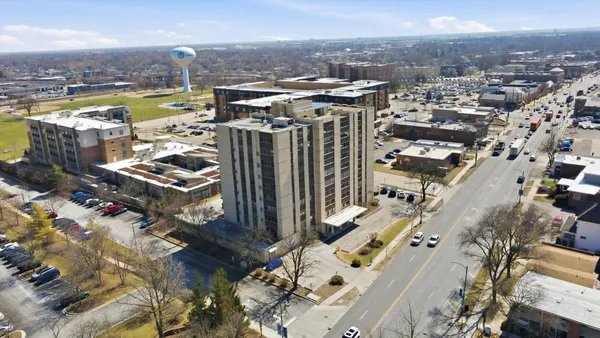 $280,000 | 141 North La Grange Road, Unit 806, La Grange, IL 60525