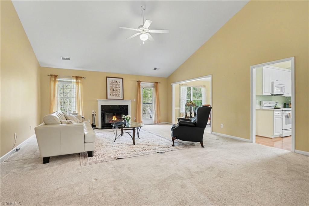 6310 Birch Pond Road Greensboro, NC 27410 - Photo 5 of 23 Great Room