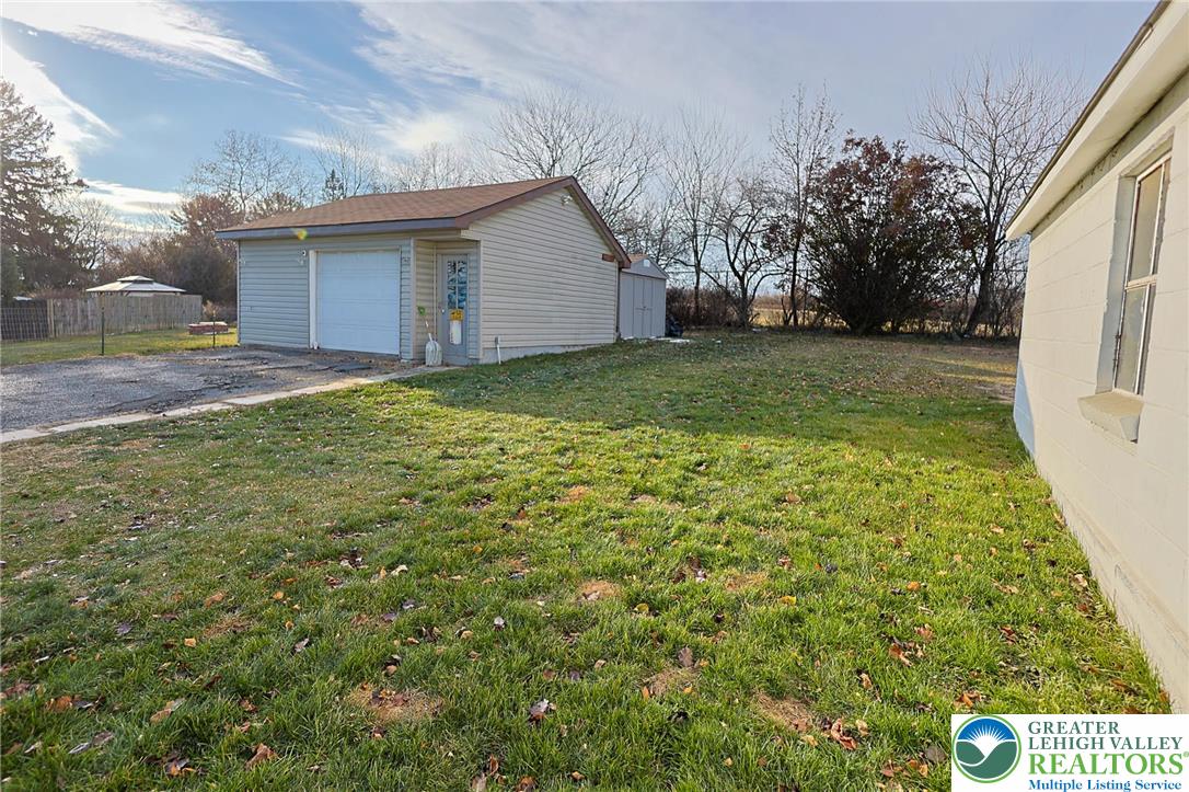 775 Nazareth Pike Nazareth, PA 18064 - Photo 4 of 24