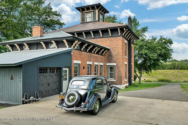 $549,900 | 356 Dillenbeck Road, Little Falls, NY 13365