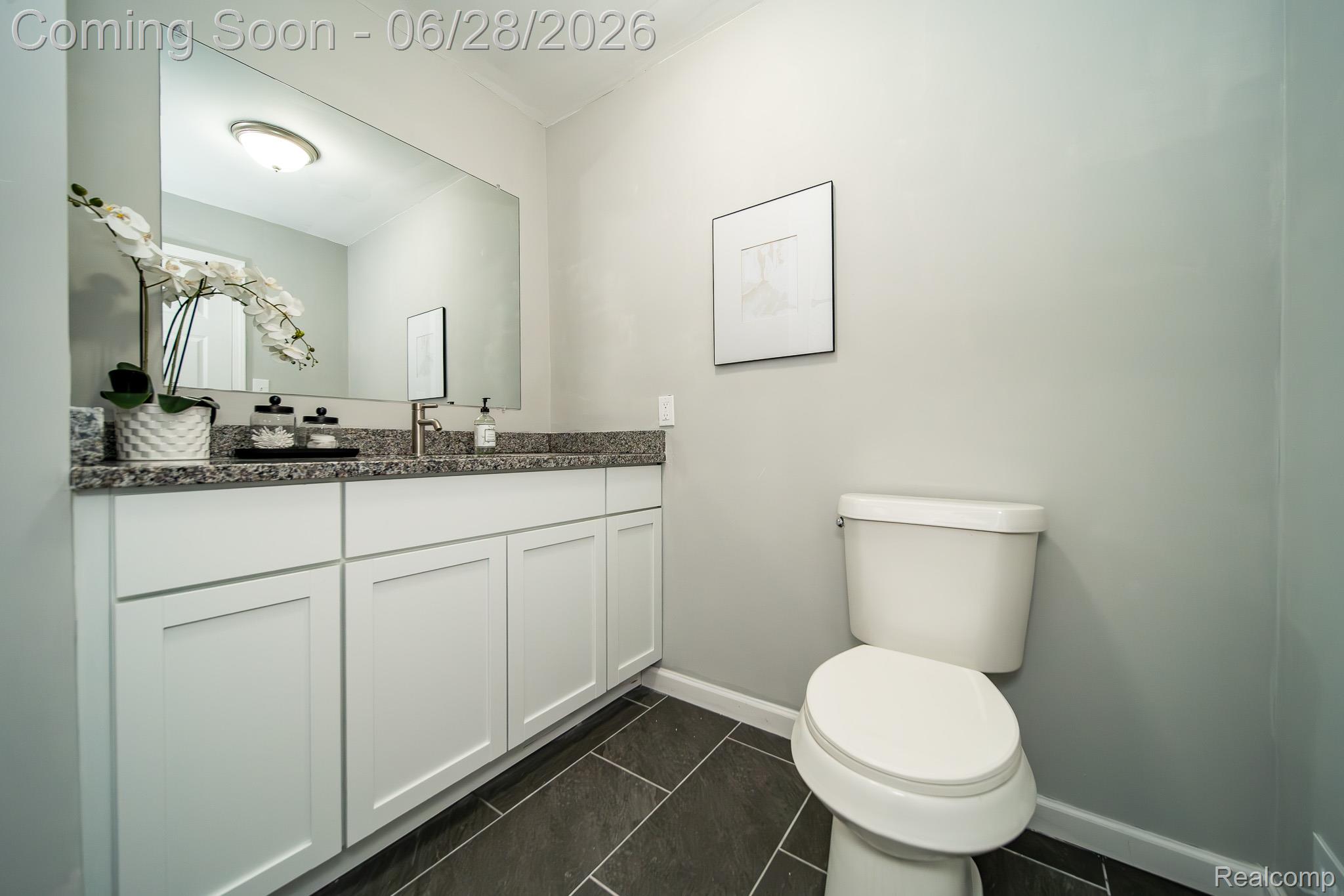 15646 Selwyn Road Southgate, MI 48195 - Photo 35 of 69 DDS04841.jpg