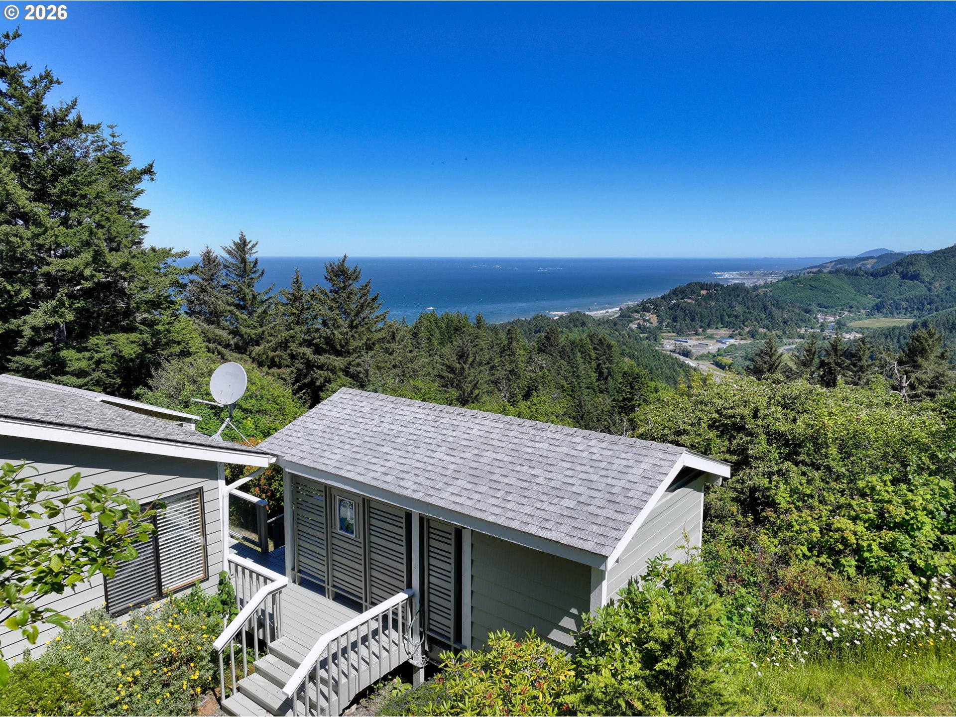 27840 Thimbleberry Road Gold Beach, OR 97444 - Photo 36 of 43